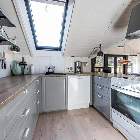 Holiday home Holiday Lxxi *